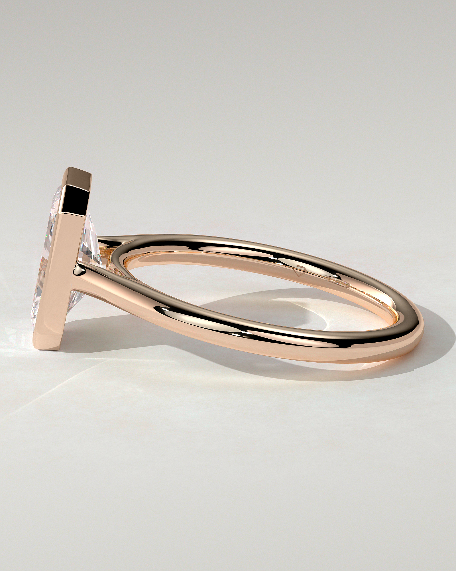 Rachel Bezel Round Ring