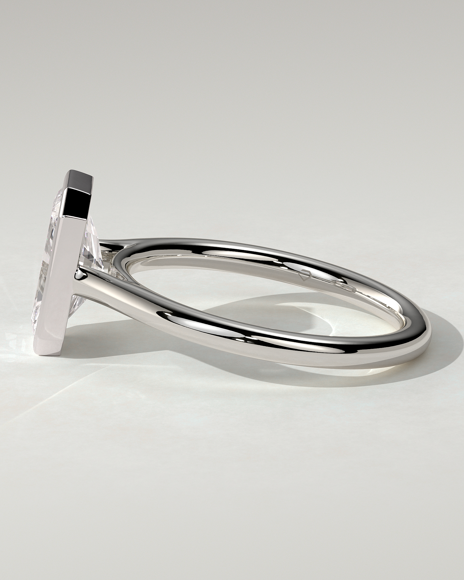 Rachel Bezel Round Ring