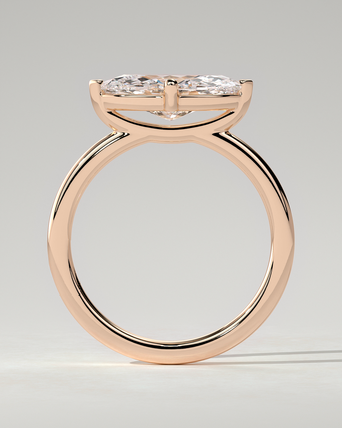 River East-West Round Ring