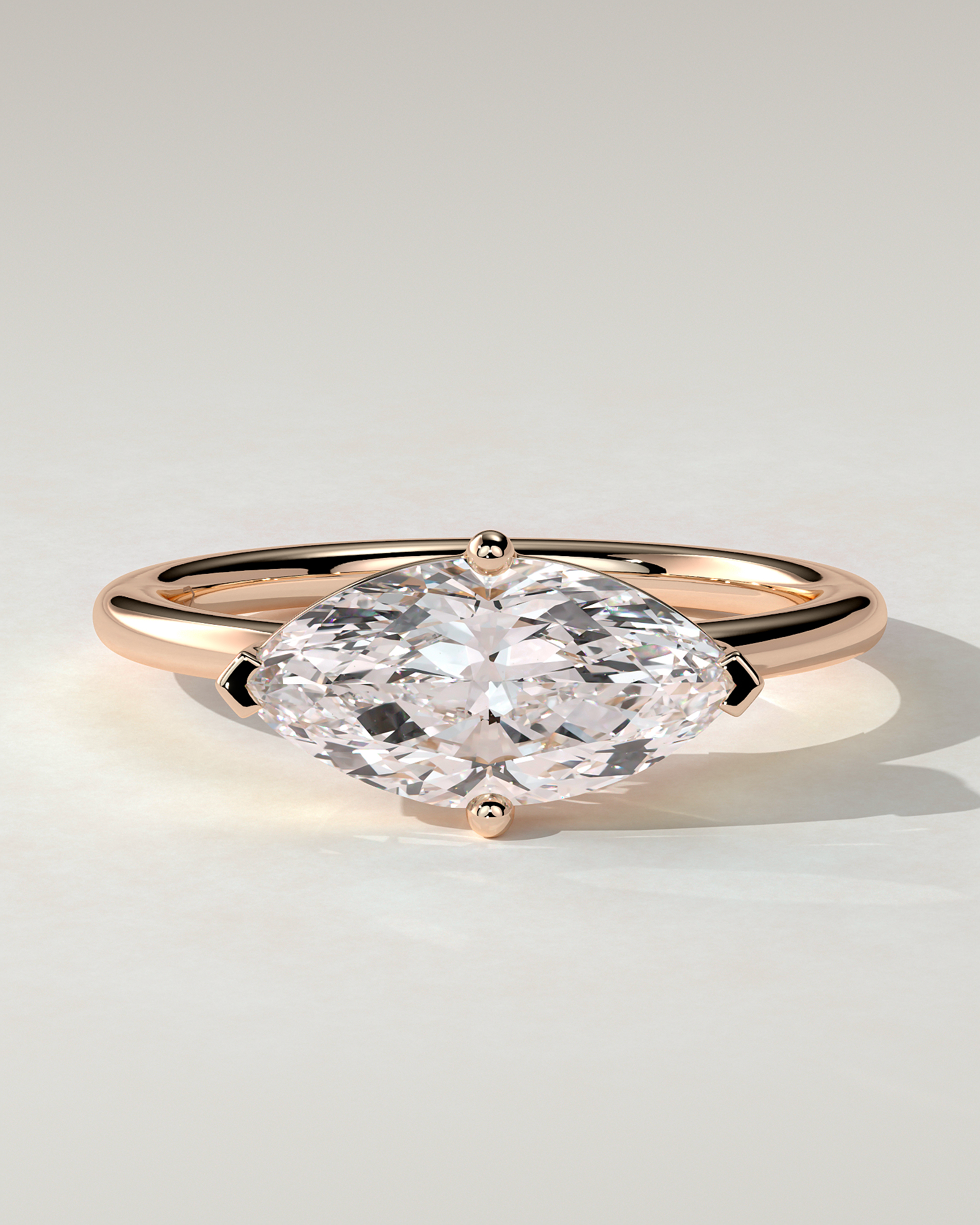River East-West Round Ring