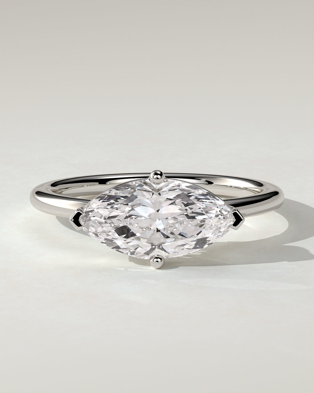 River East-West Round Ring