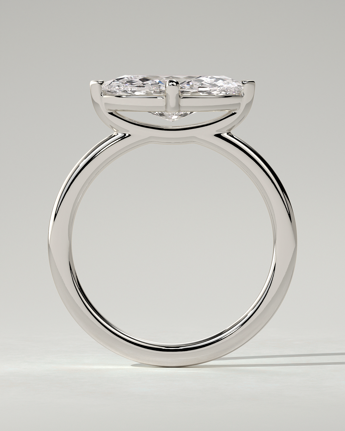 River East-West Round Ring