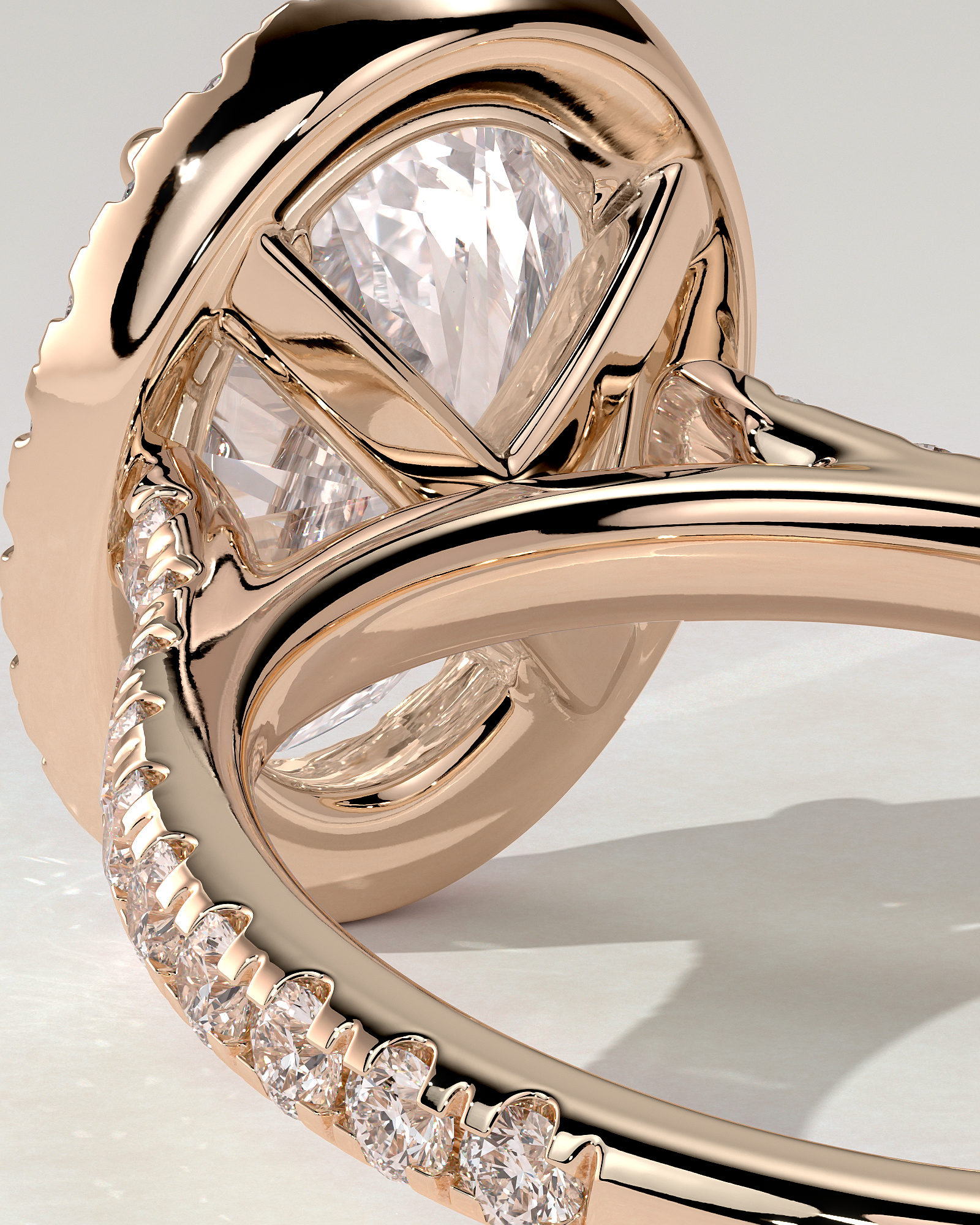 Sally Halo Oval Ring