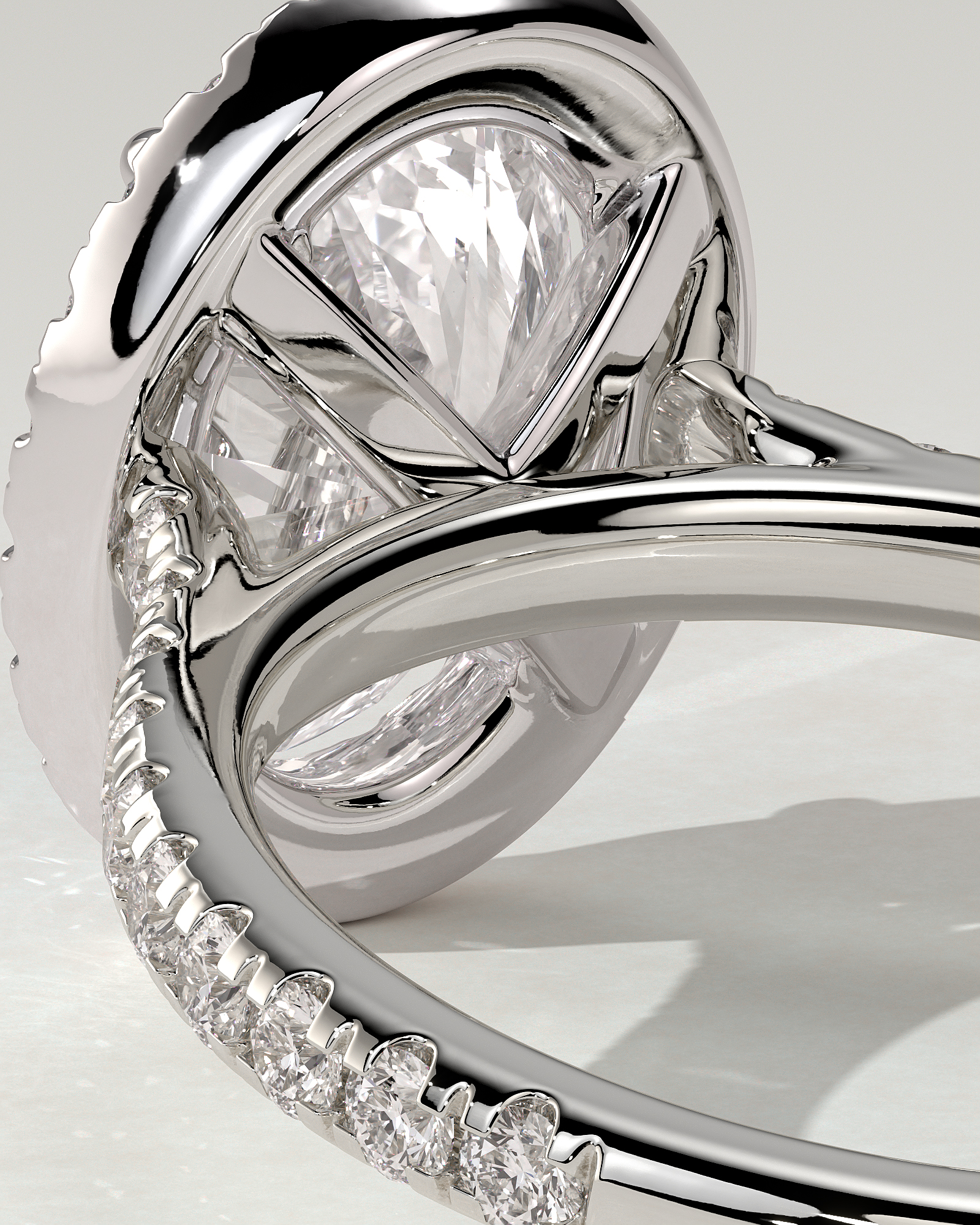 Sally Halo Oval Ring