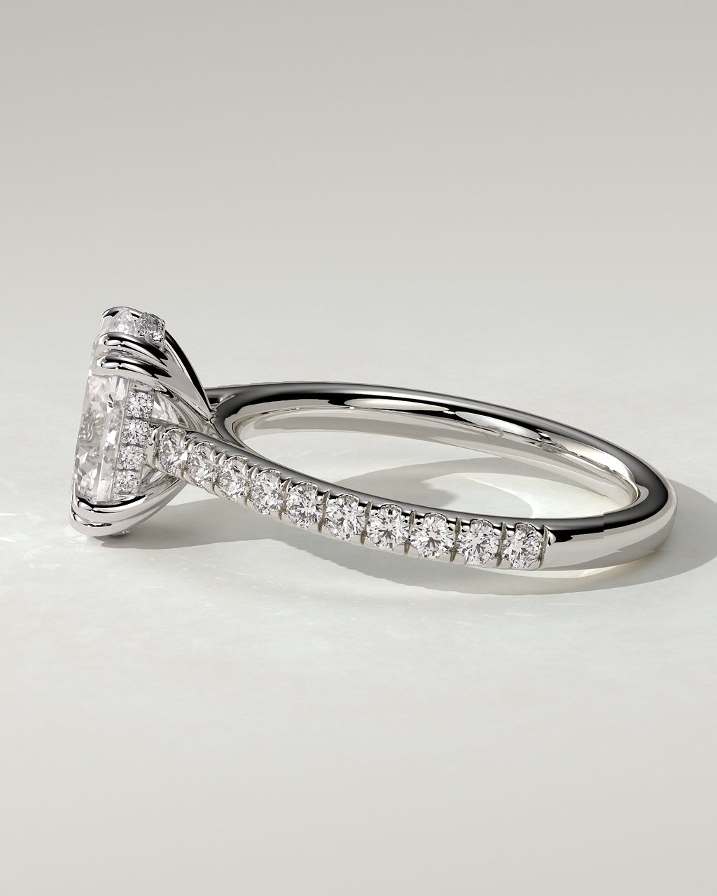 Sasha Solitaire Oval Ring