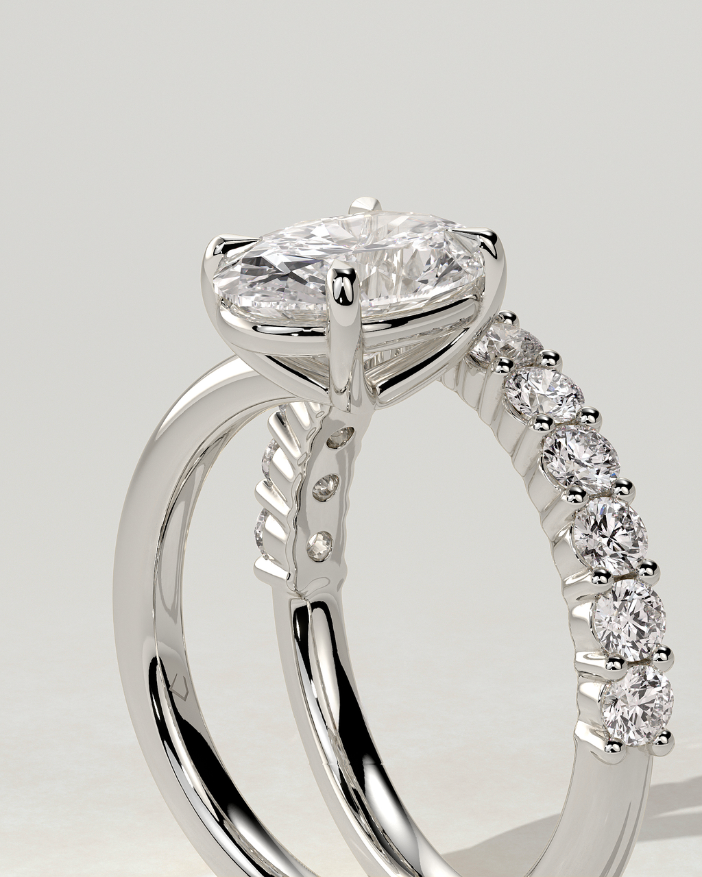 Sevela Solitaire Oval Ring