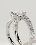 Sevela Solitaire Oval Ring