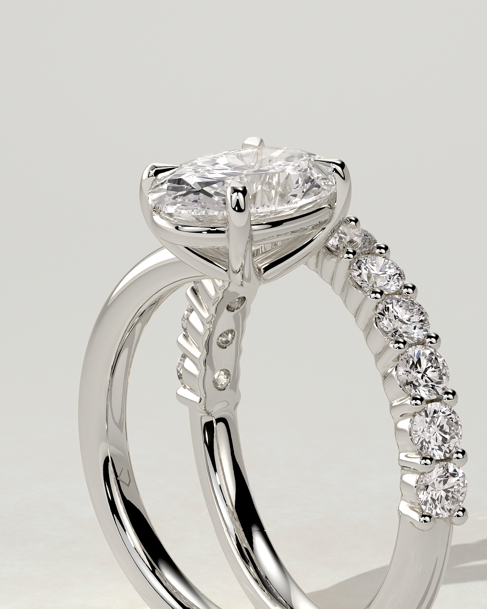 Sevela Solitaire Oval Ring