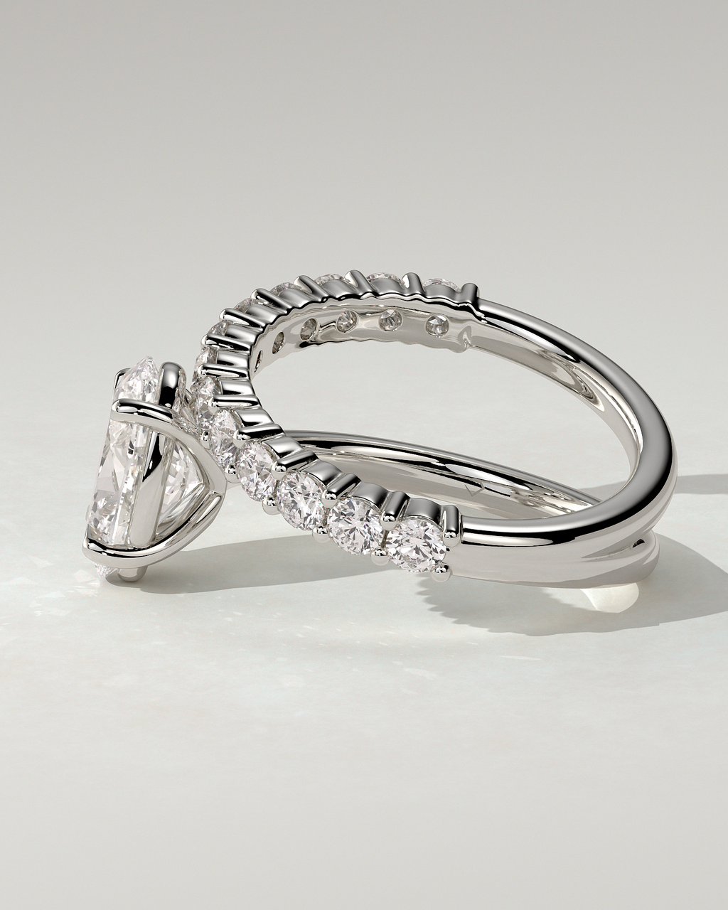 Sevela Solitaire Oval Ring