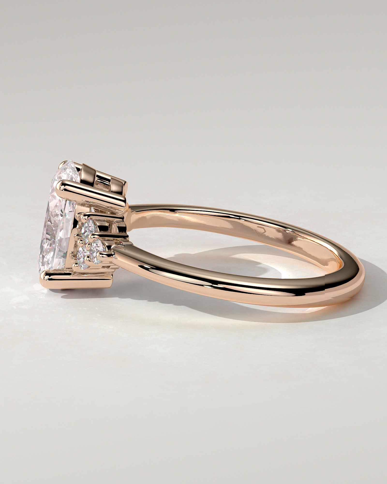 Sharon Solitaire Oval Ring
