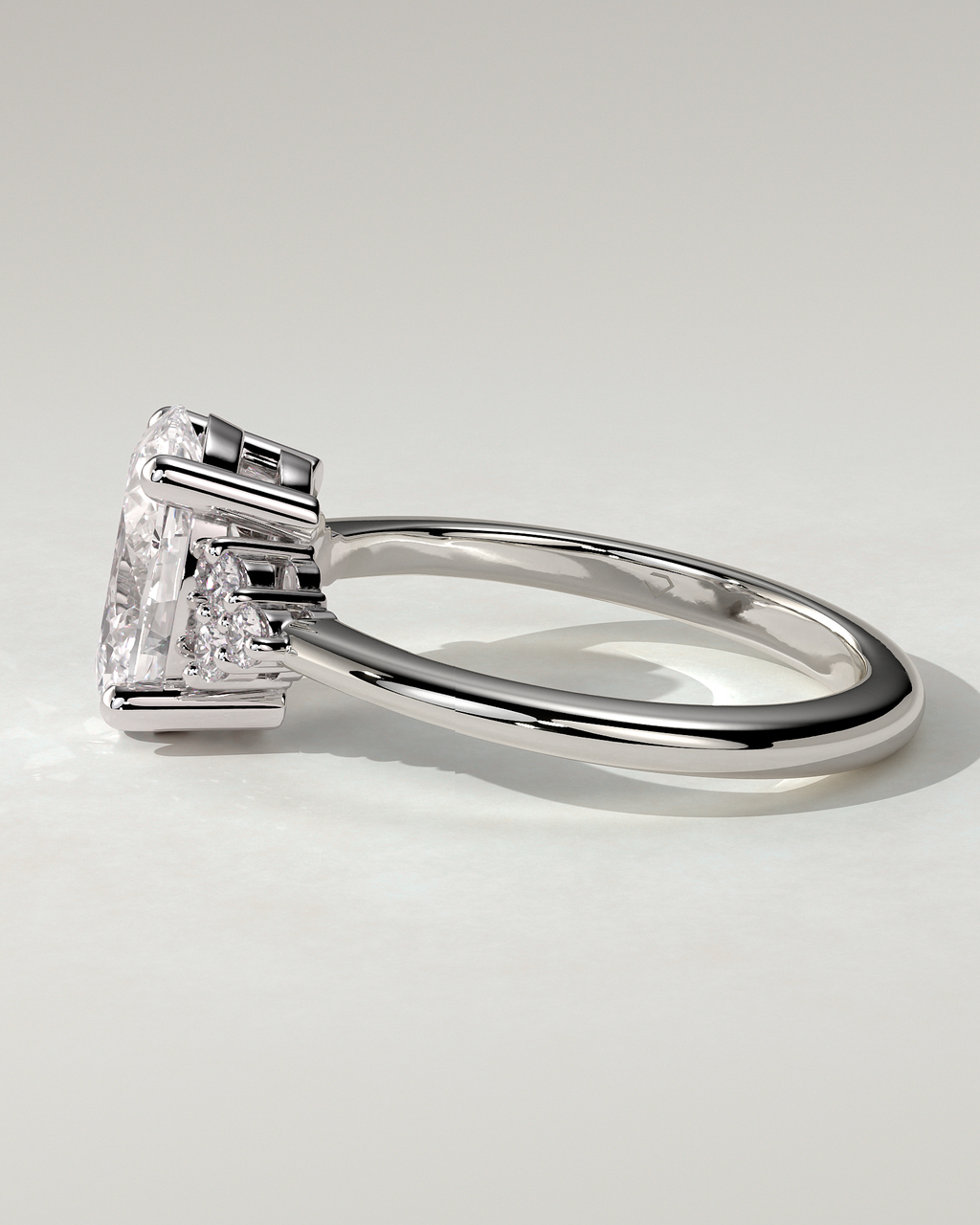 Sharon Solitaire Oval Ring