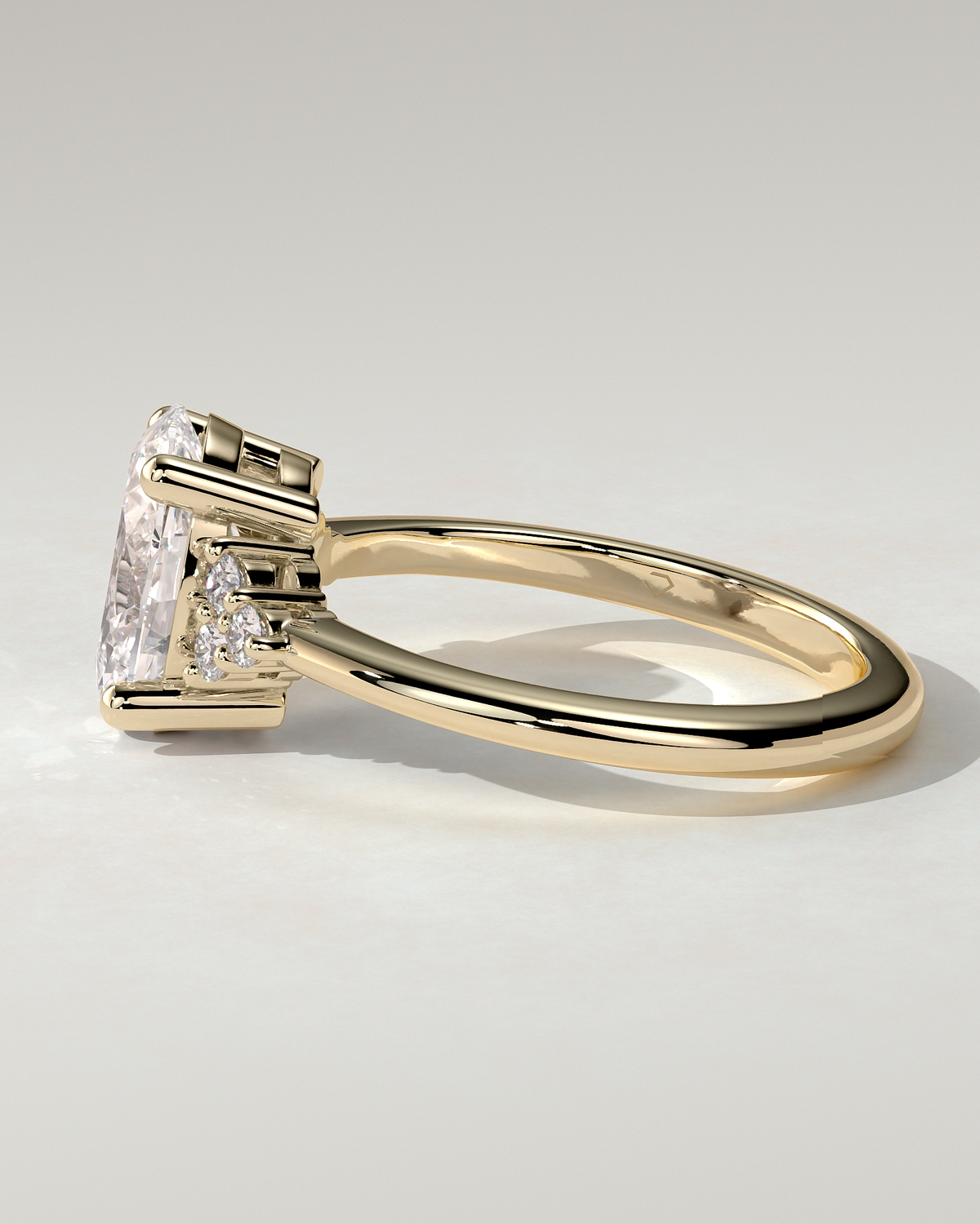 Sharon Solitaire Oval Ring