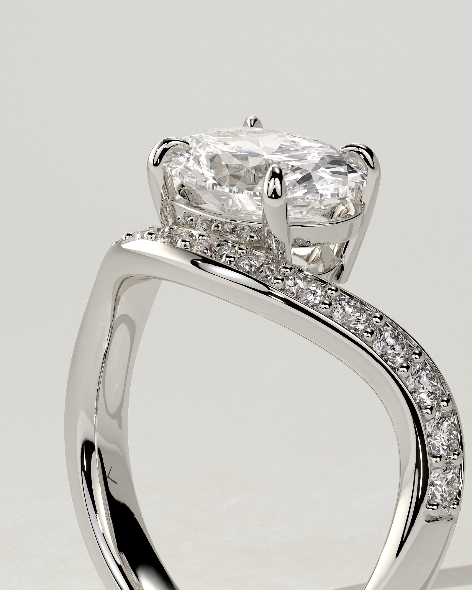 Shelly East-West Round Ring
