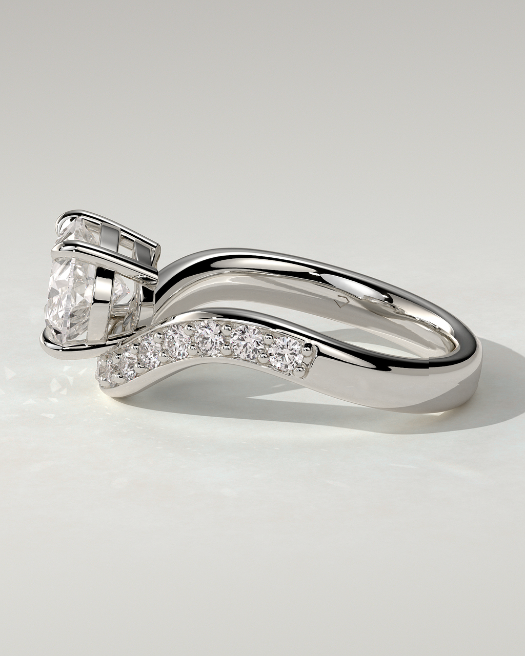 Shelly East-West Round Ring