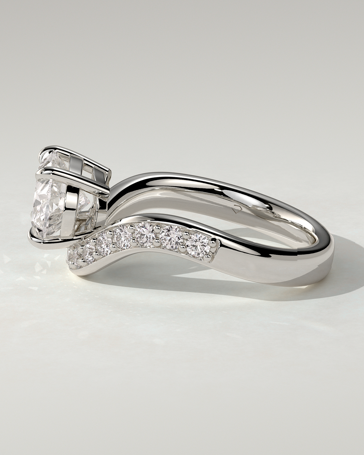 Shelly East-West Round Ring