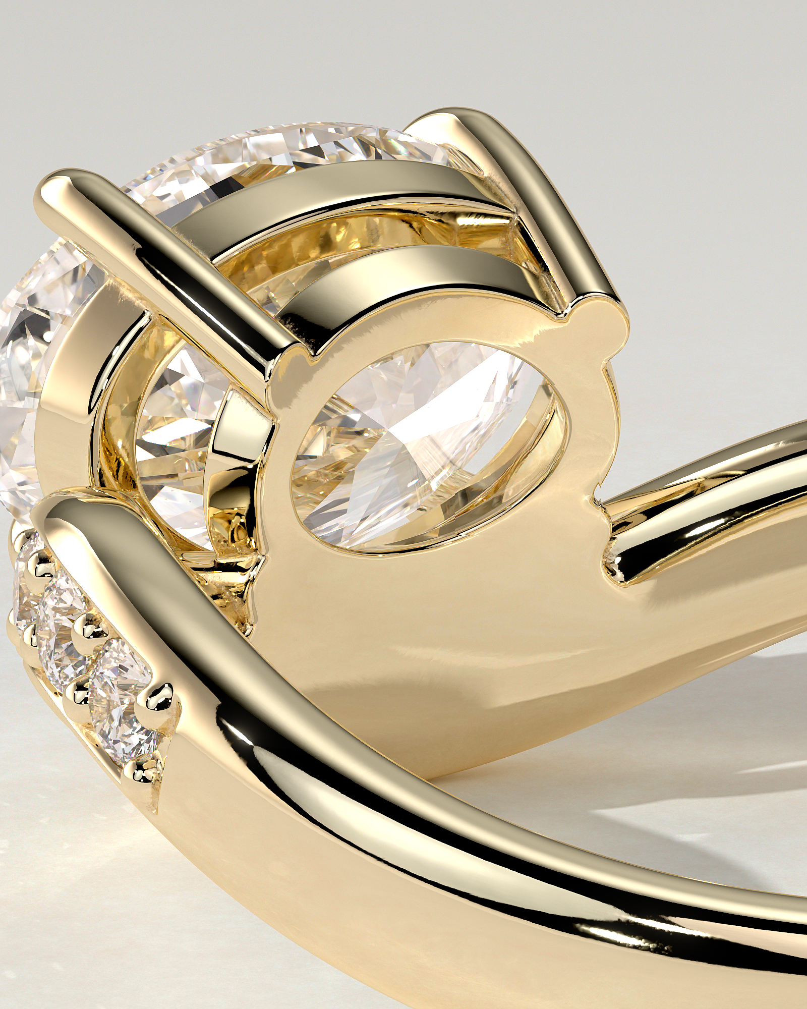 Shelly East-West Round Ring
