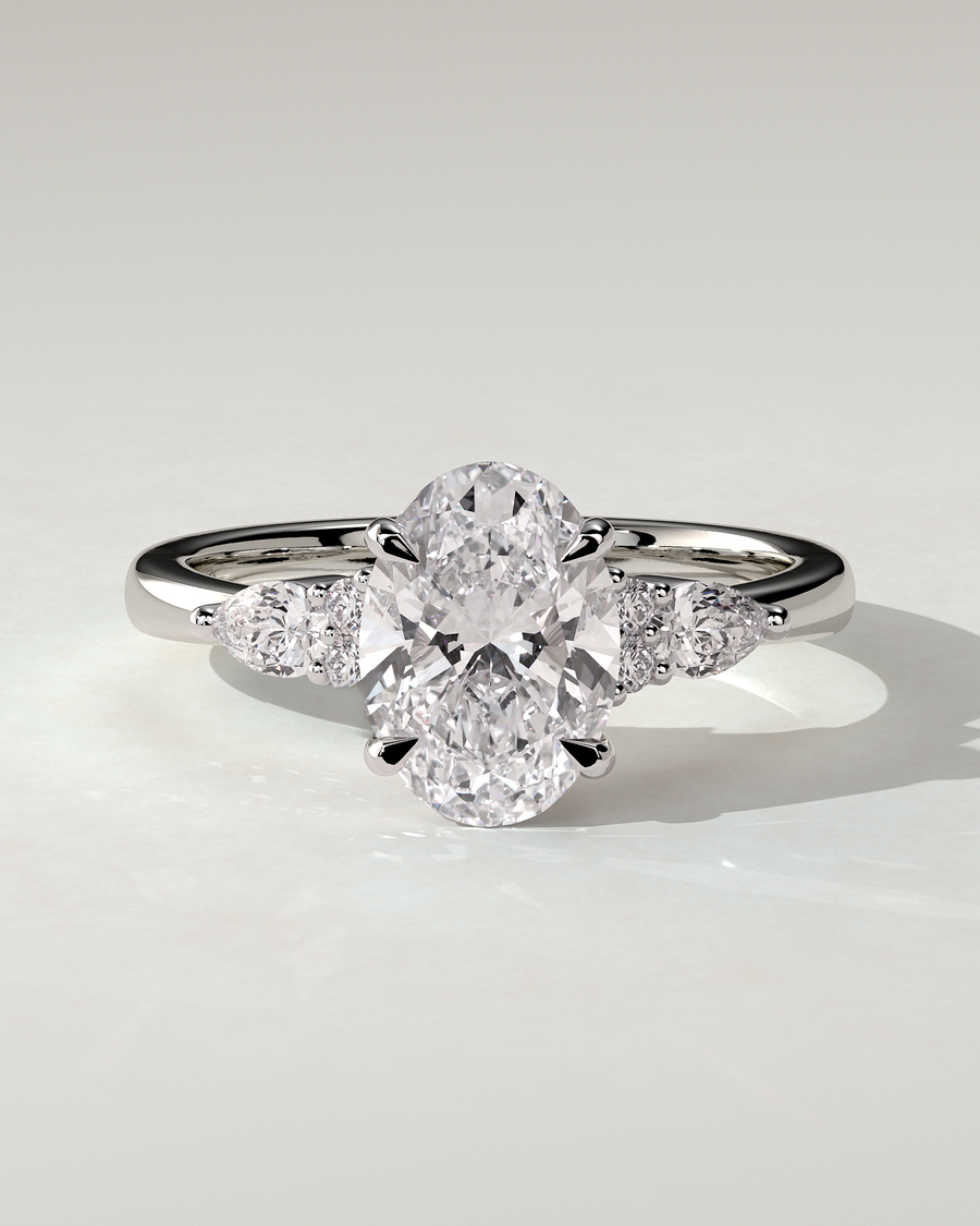 Sheridan Trilogy Oval Ring