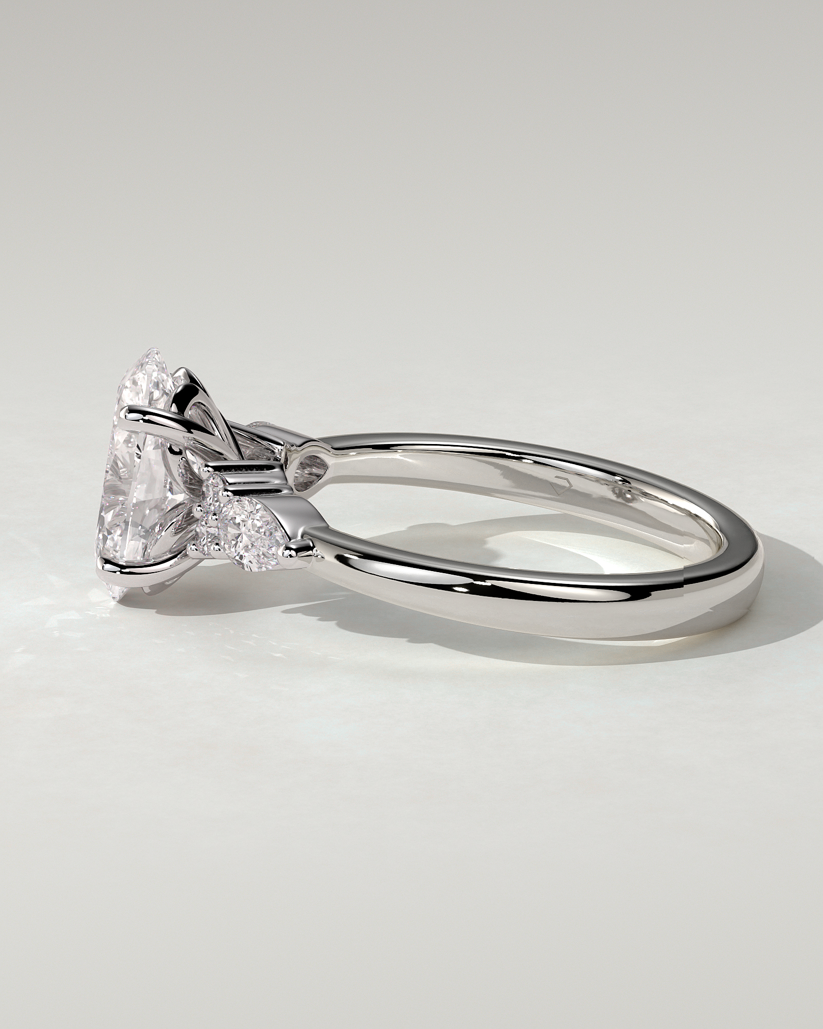 Sheridan Trilogy Oval Ring