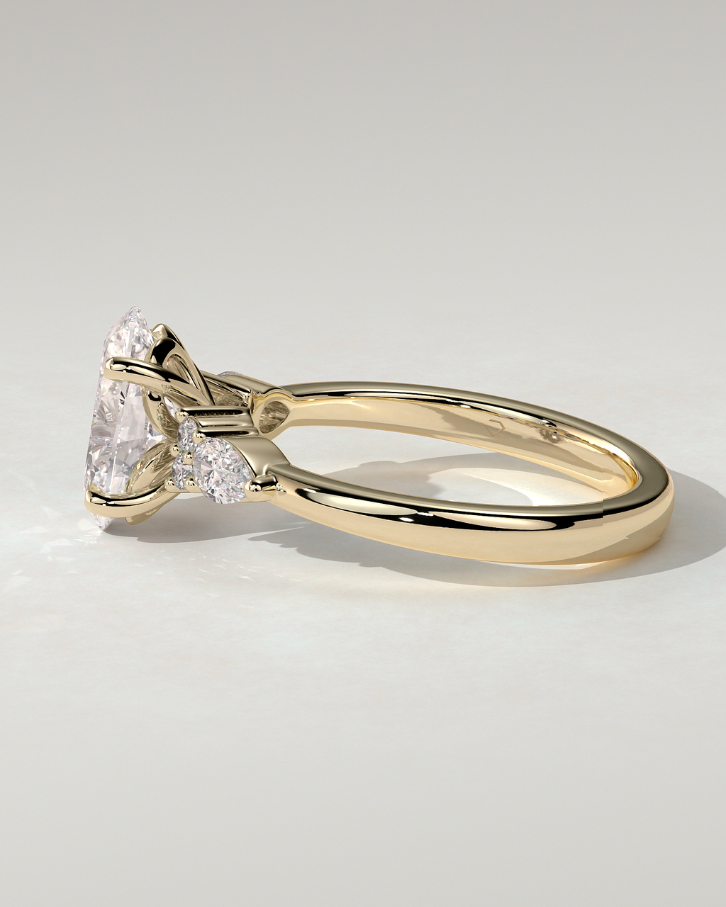 Sheridan Trilogy Oval Ring