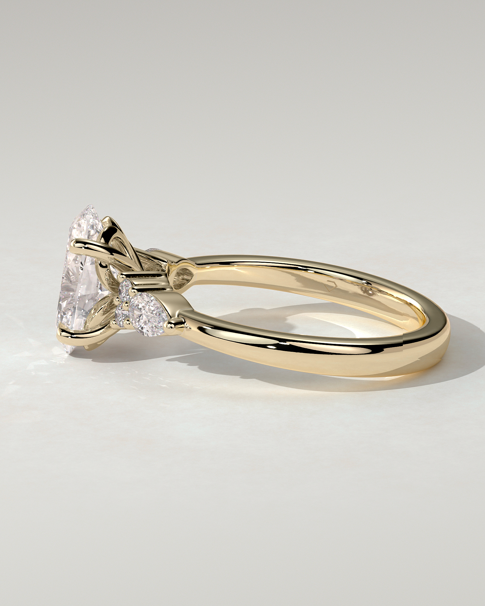 Sheridan Trilogy Oval Ring