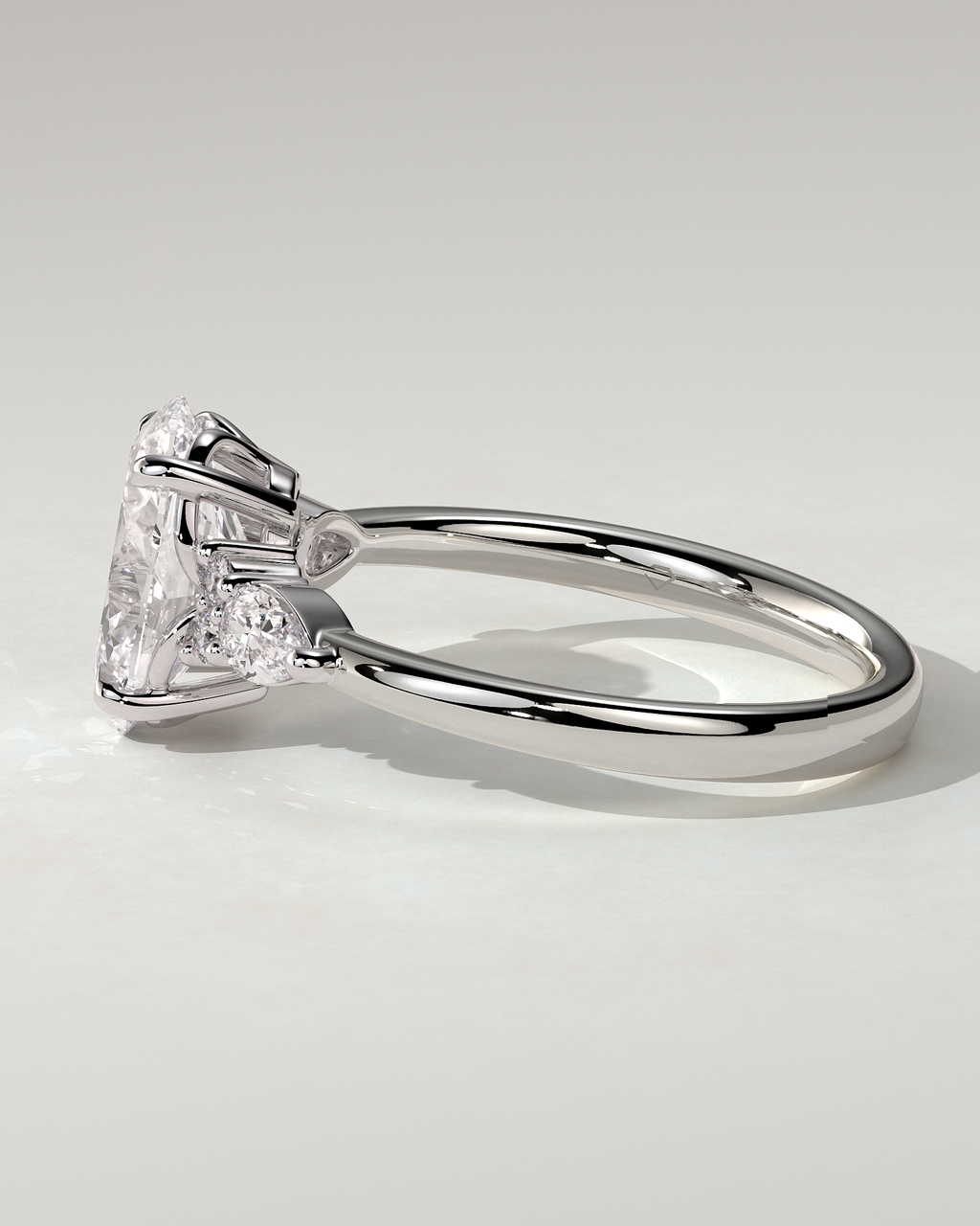 Sheridan Trilogy Oval Ring