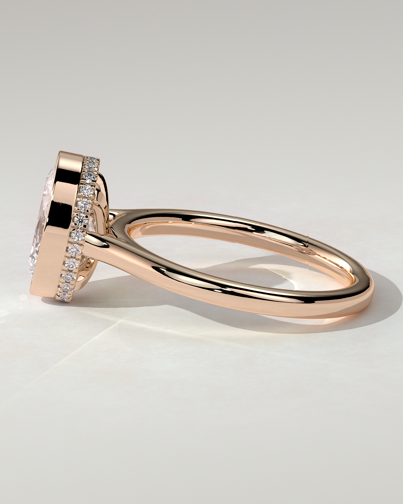 Sierra Bezel Round Ring