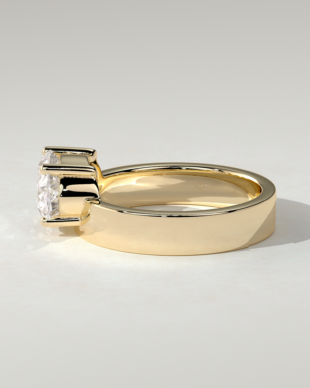 Soraya East-West Round Ring