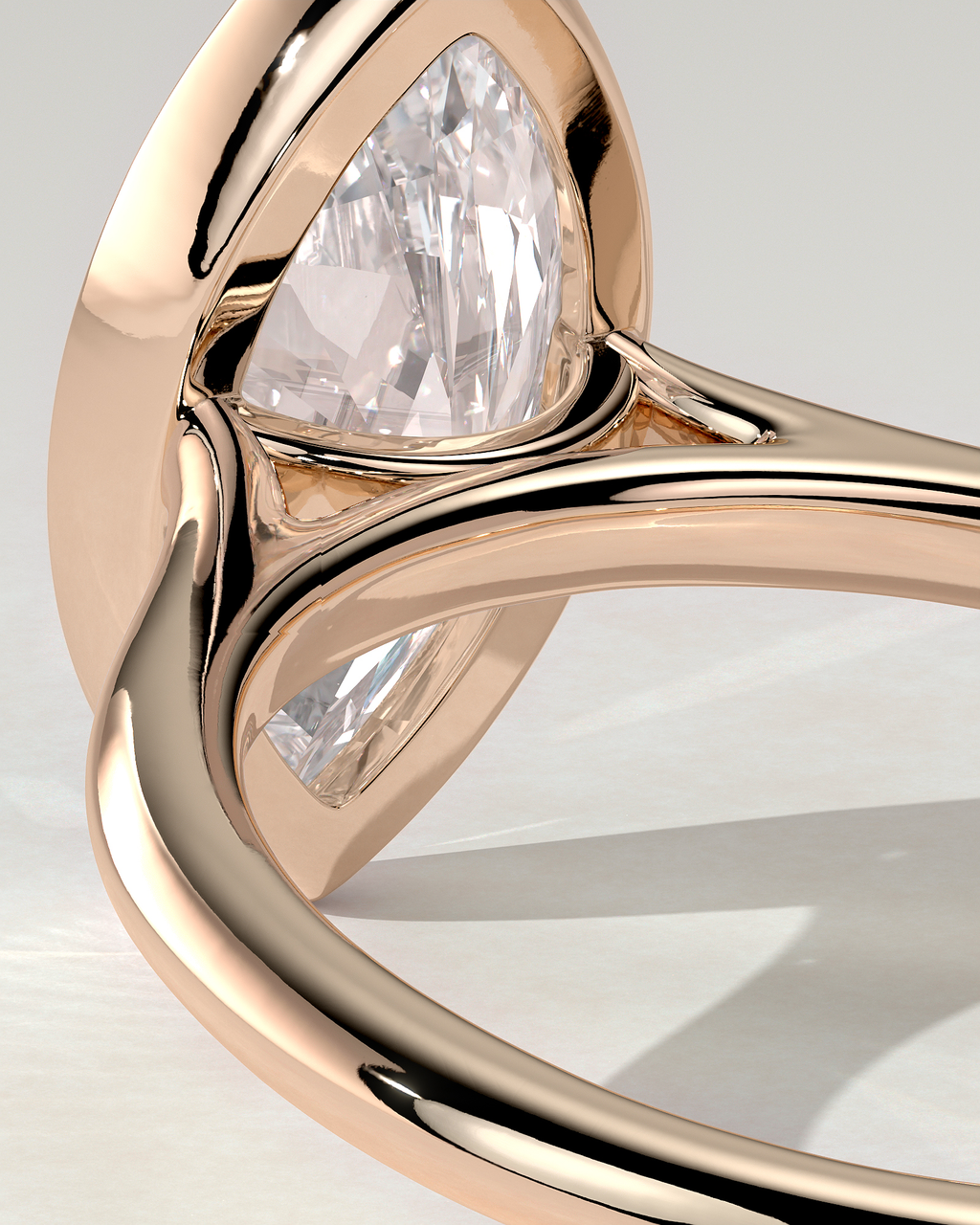 Stella Bezel Round Ring