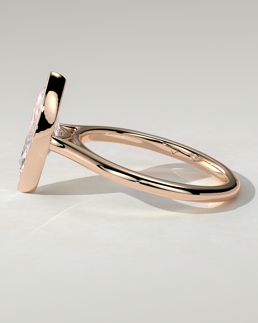 Stella Bezel Round Ring