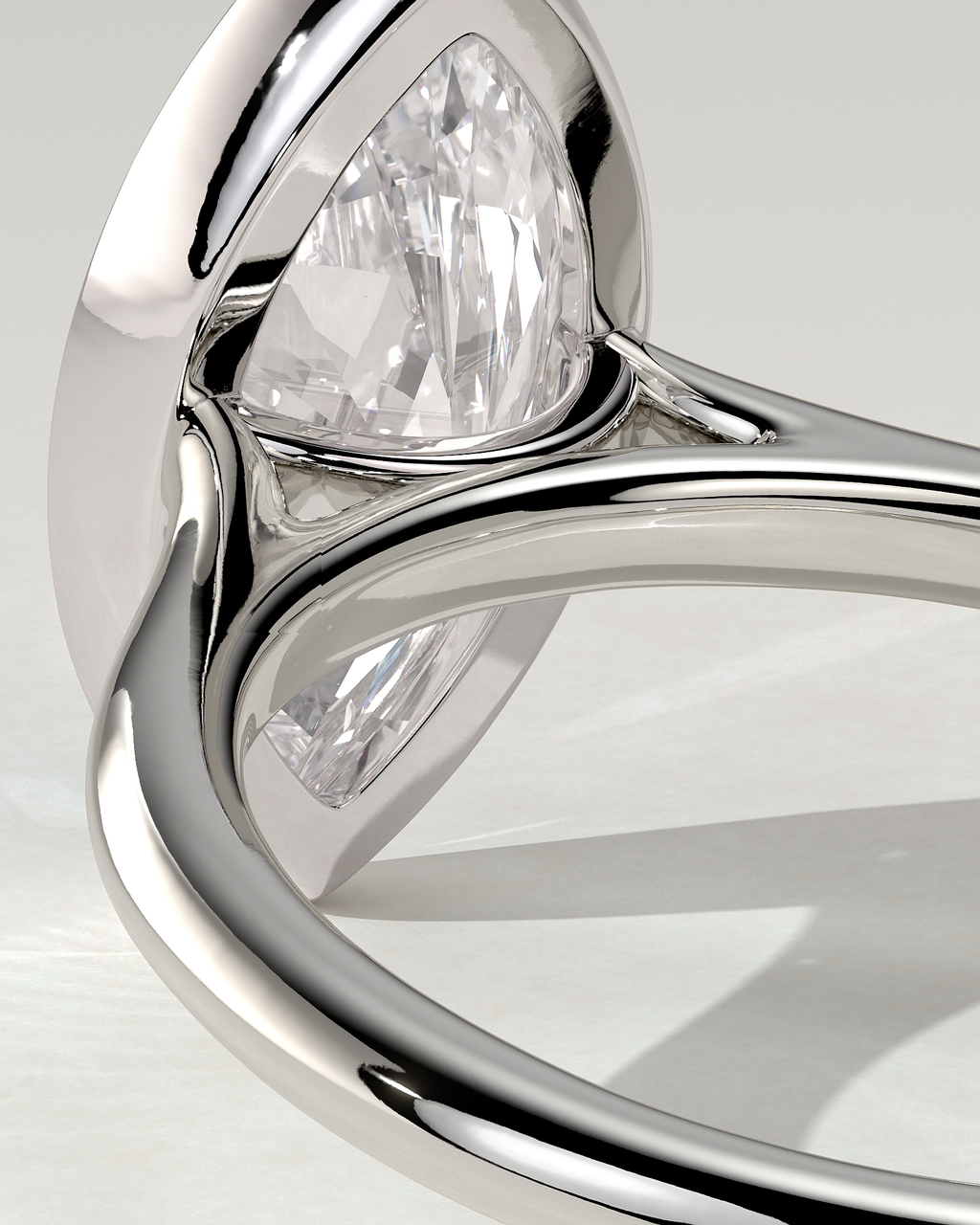 Stella Bezel Round Ring
