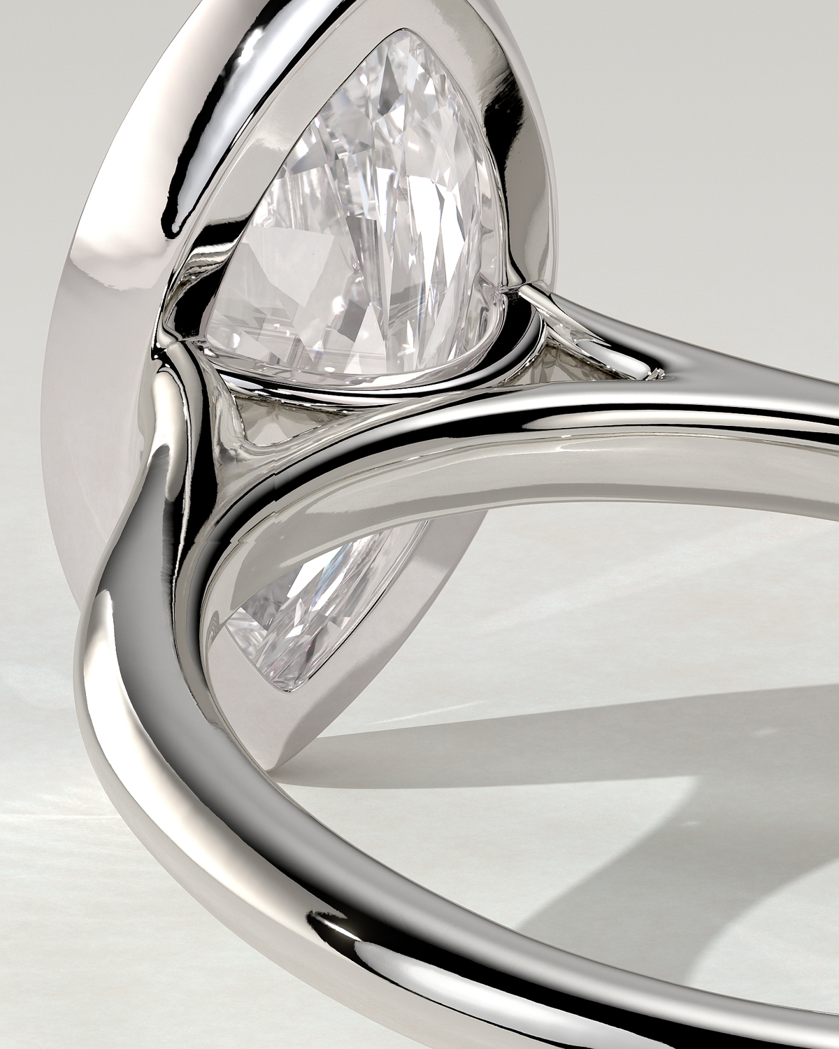 Stella Bezel Round Ring