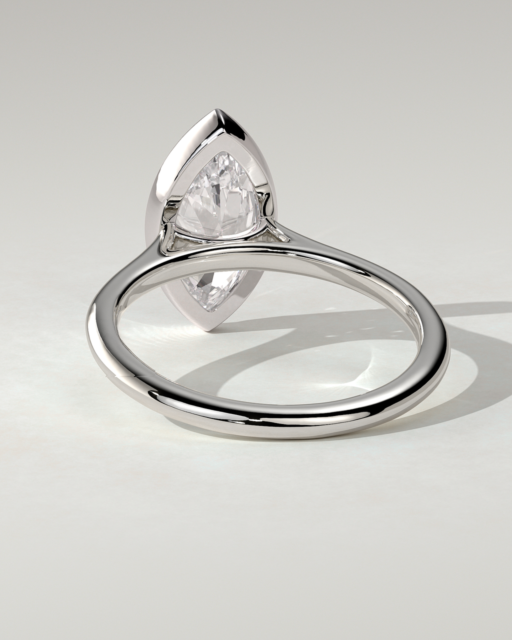 Stella Bezel Round Ring