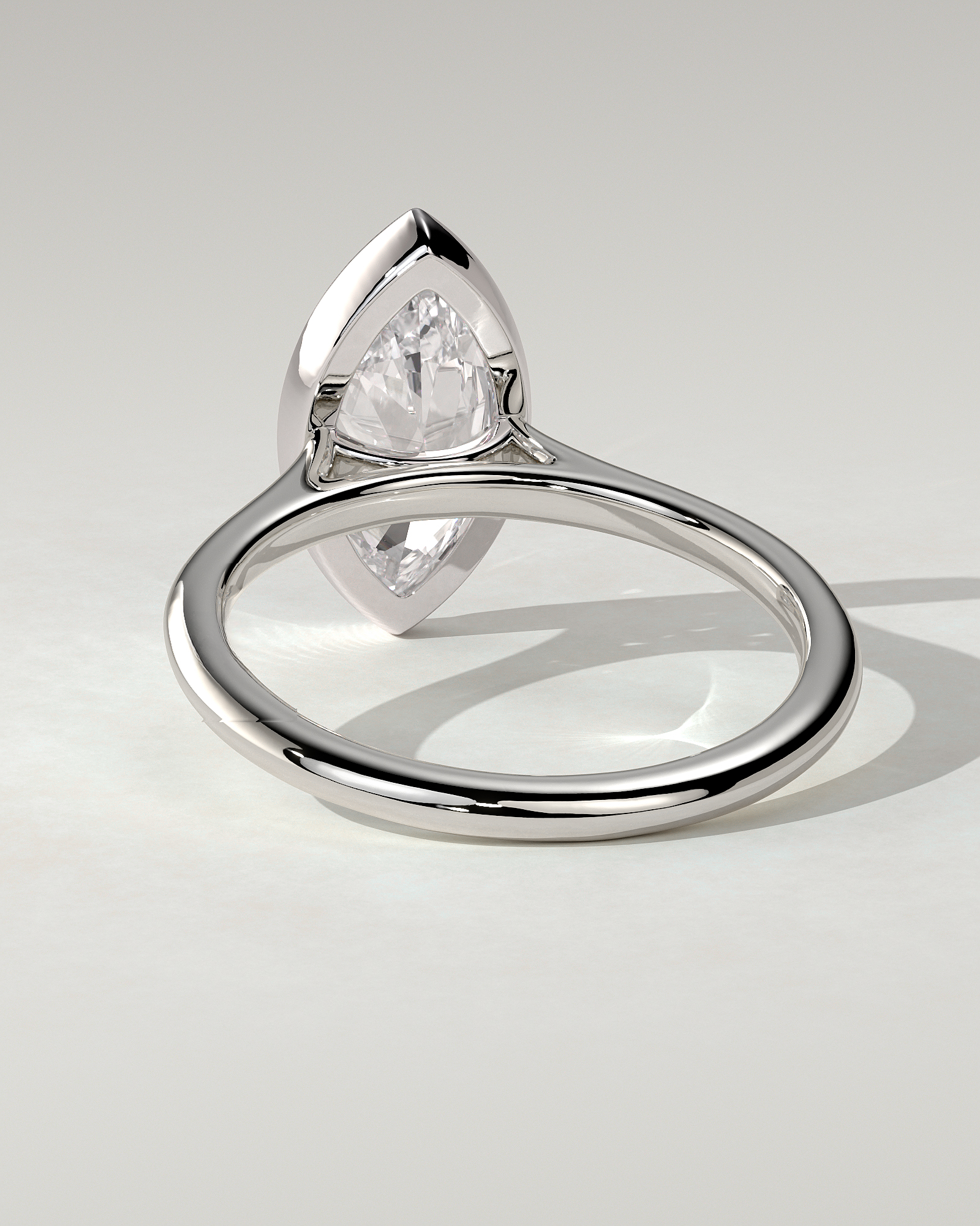 Stella Bezel Round Ring