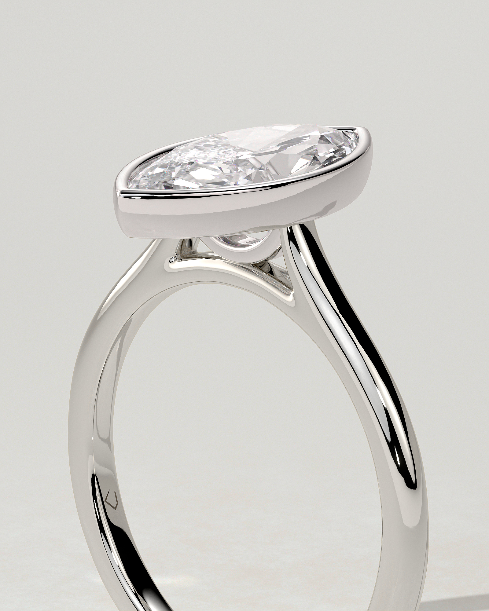 Stella Bezel Round Ring