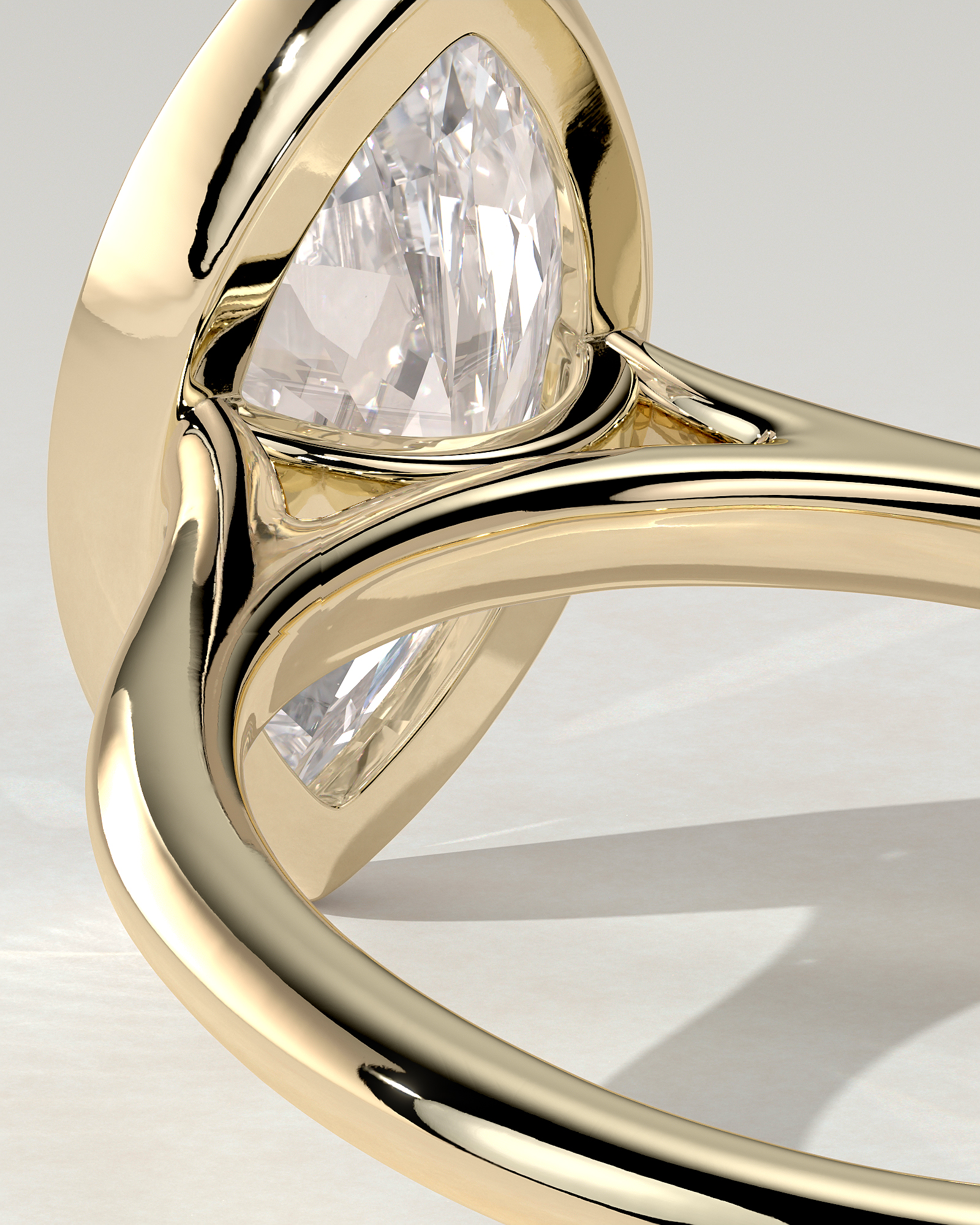 Stella Bezel Round Ring