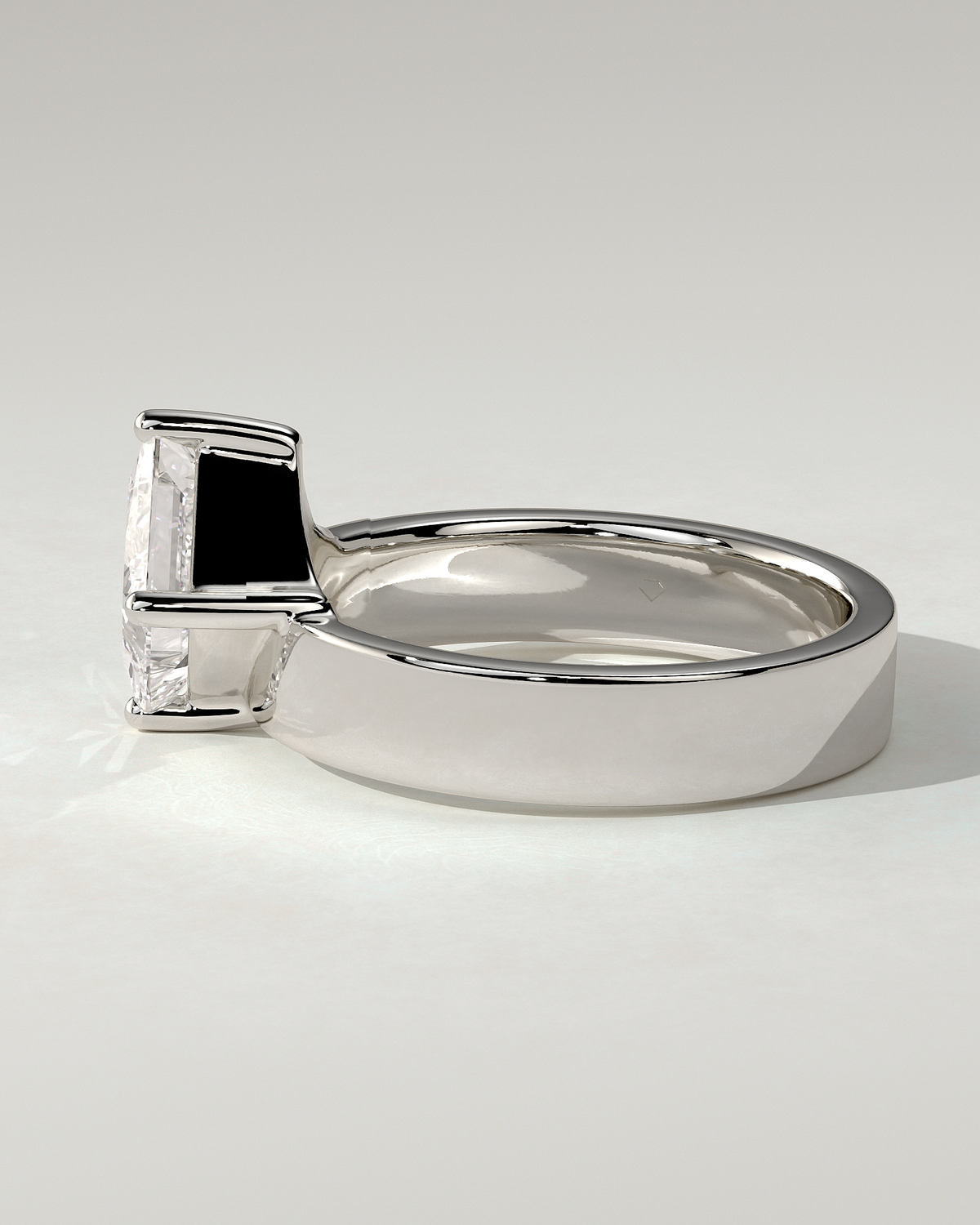 Vicki Solitaire Asscher Ring
