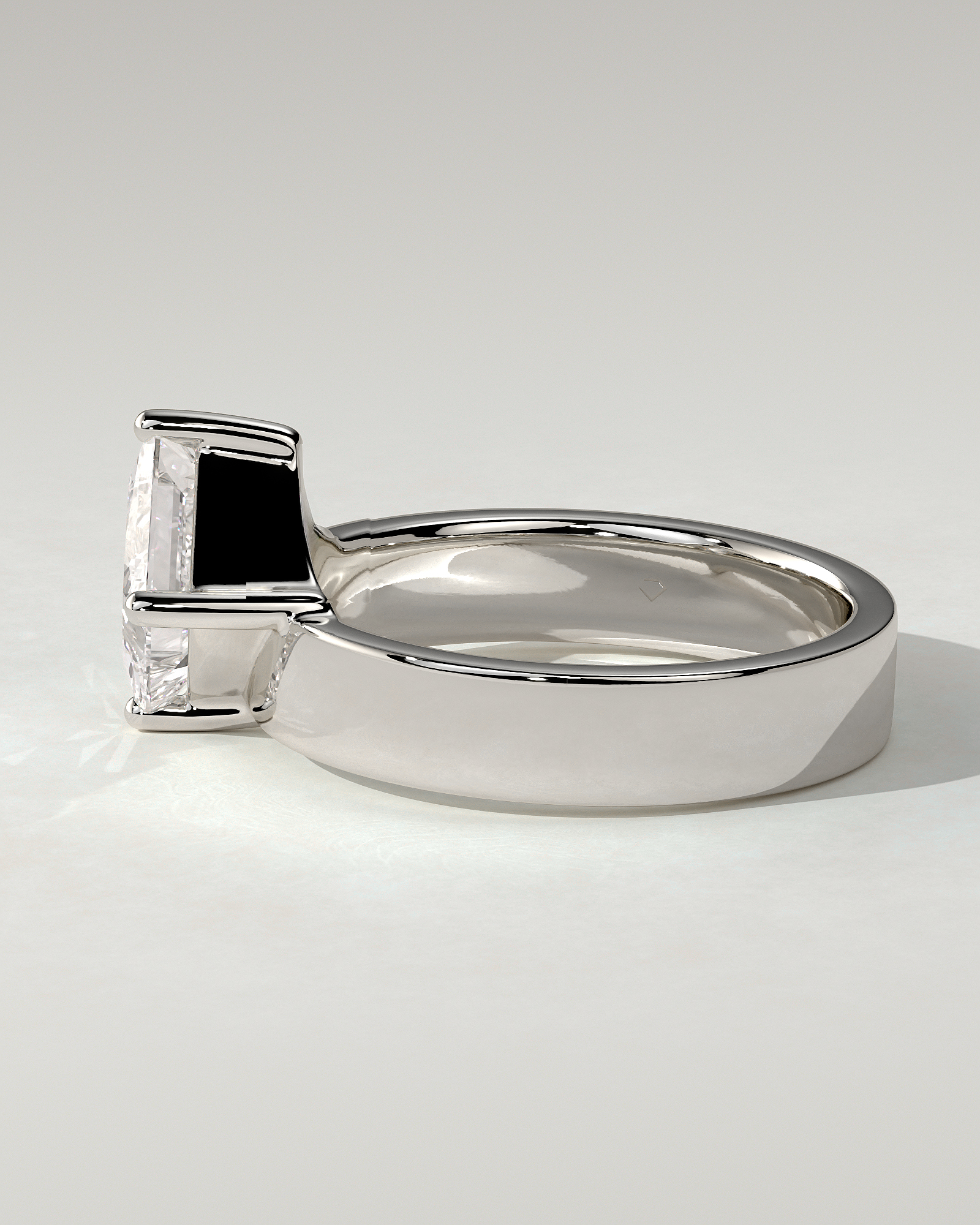 Vicki Solitaire Asscher Ring