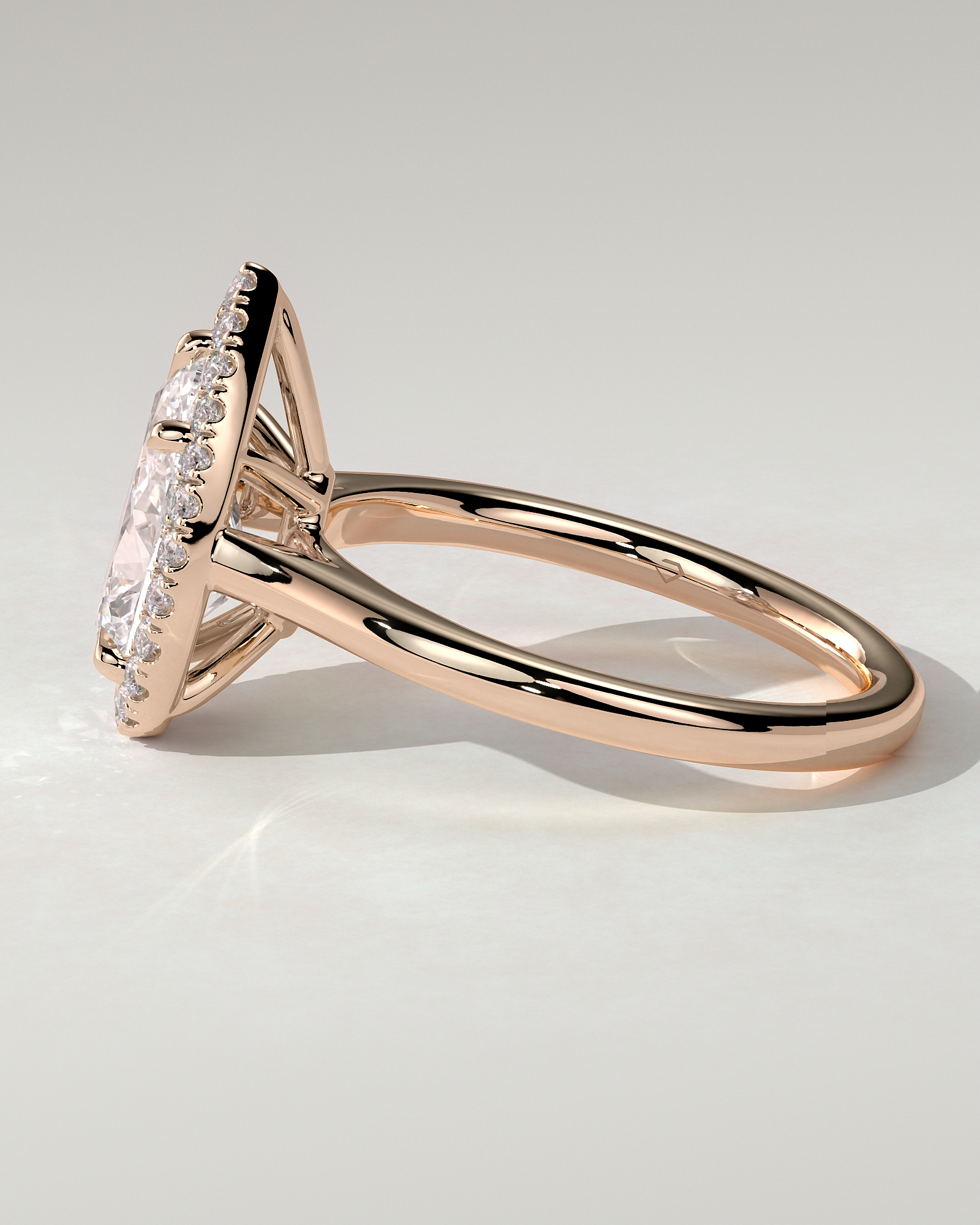 Viola Halo Pear Ring