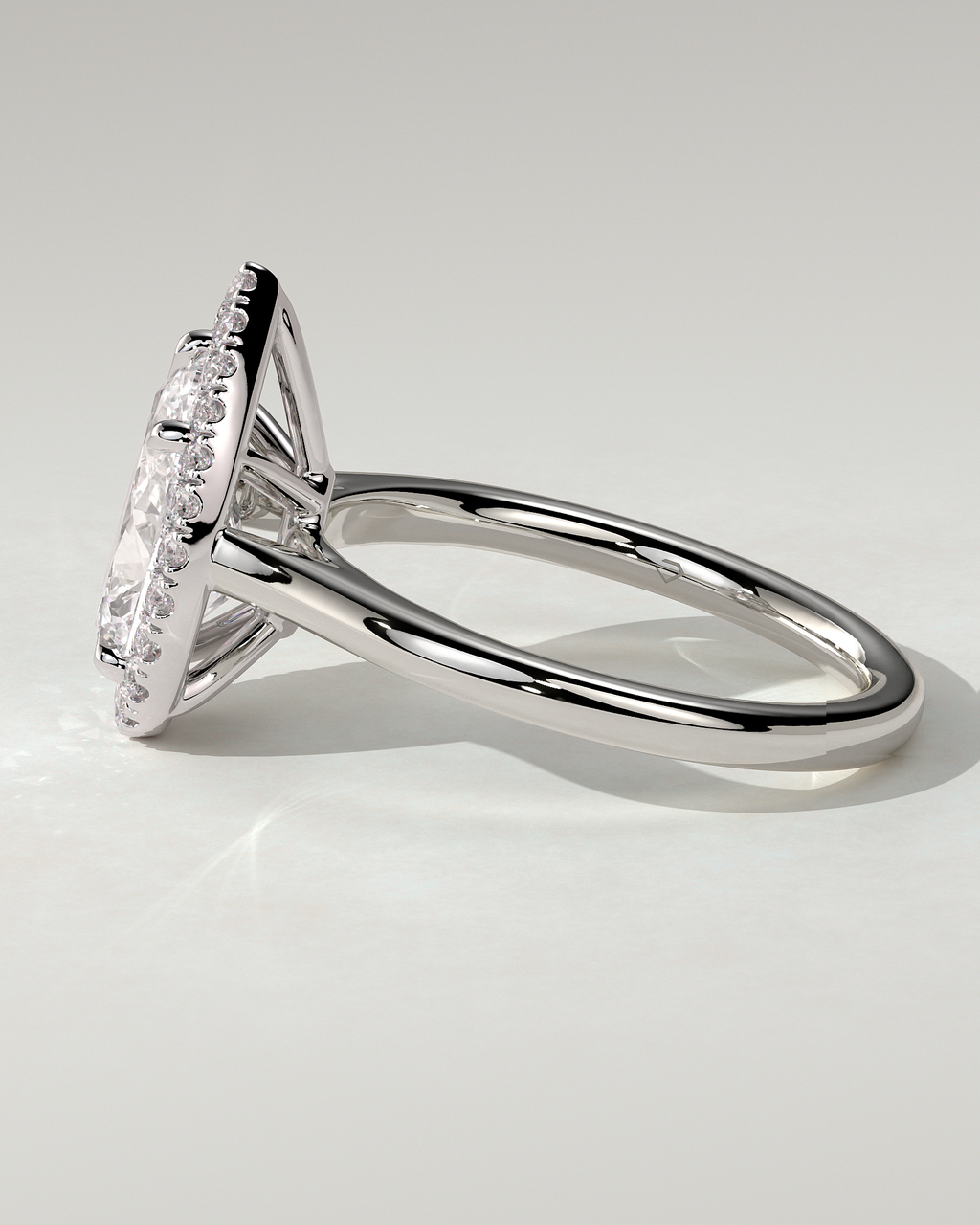 Viola Halo Pear Ring