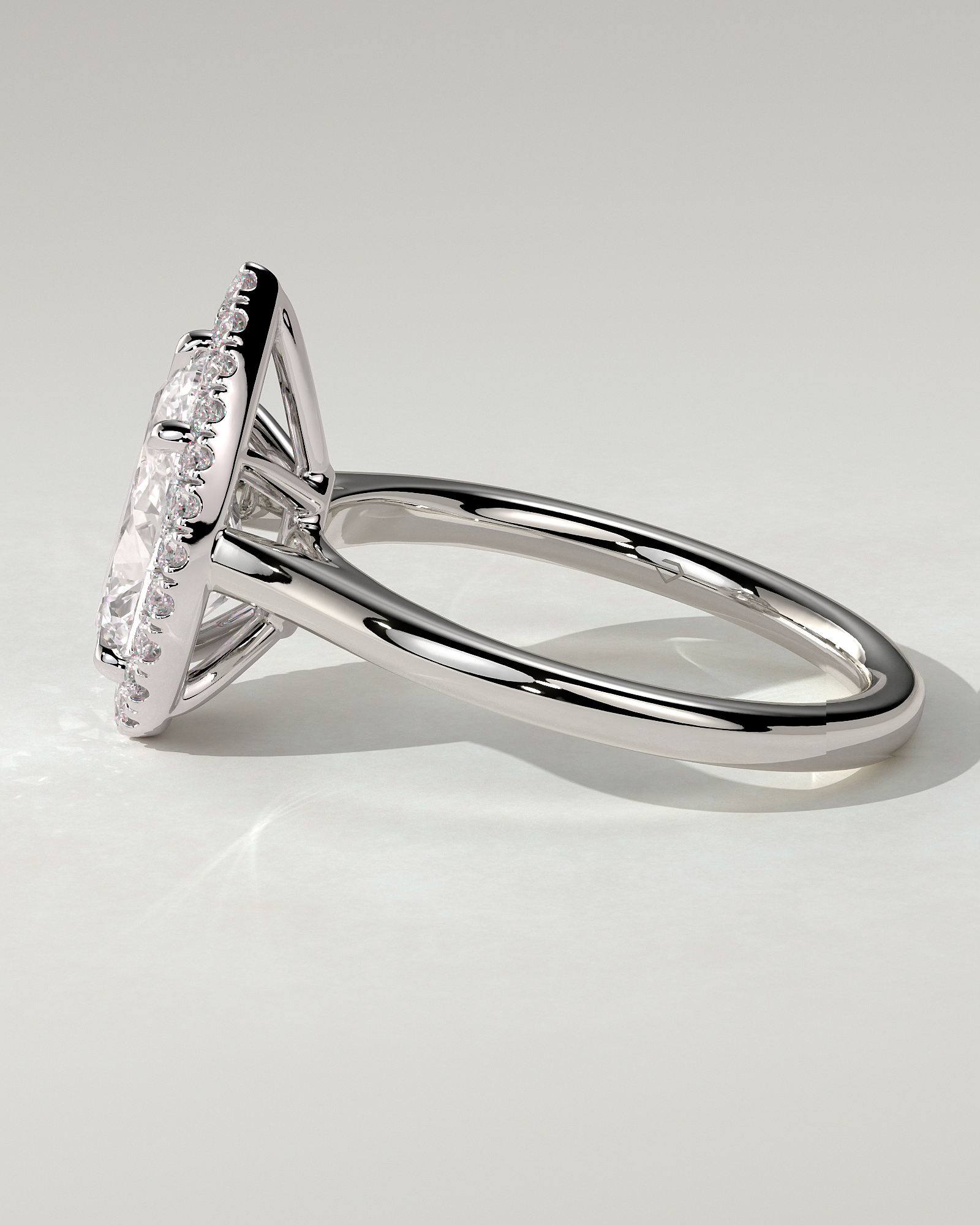 Viola Halo Pear Ring