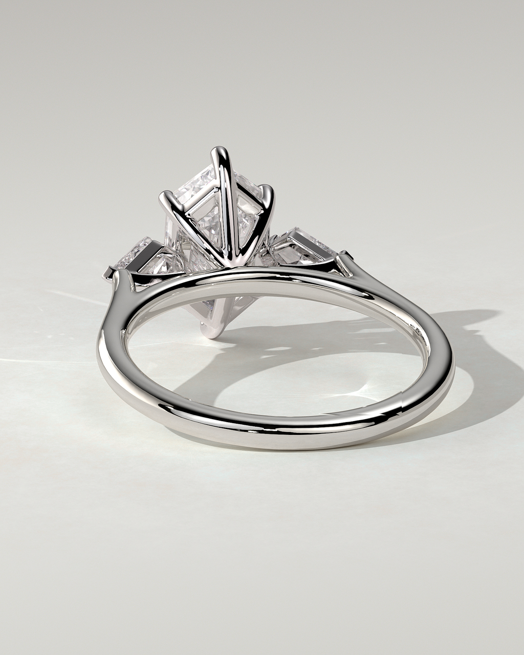 Wanda Trilogy Round Ring
