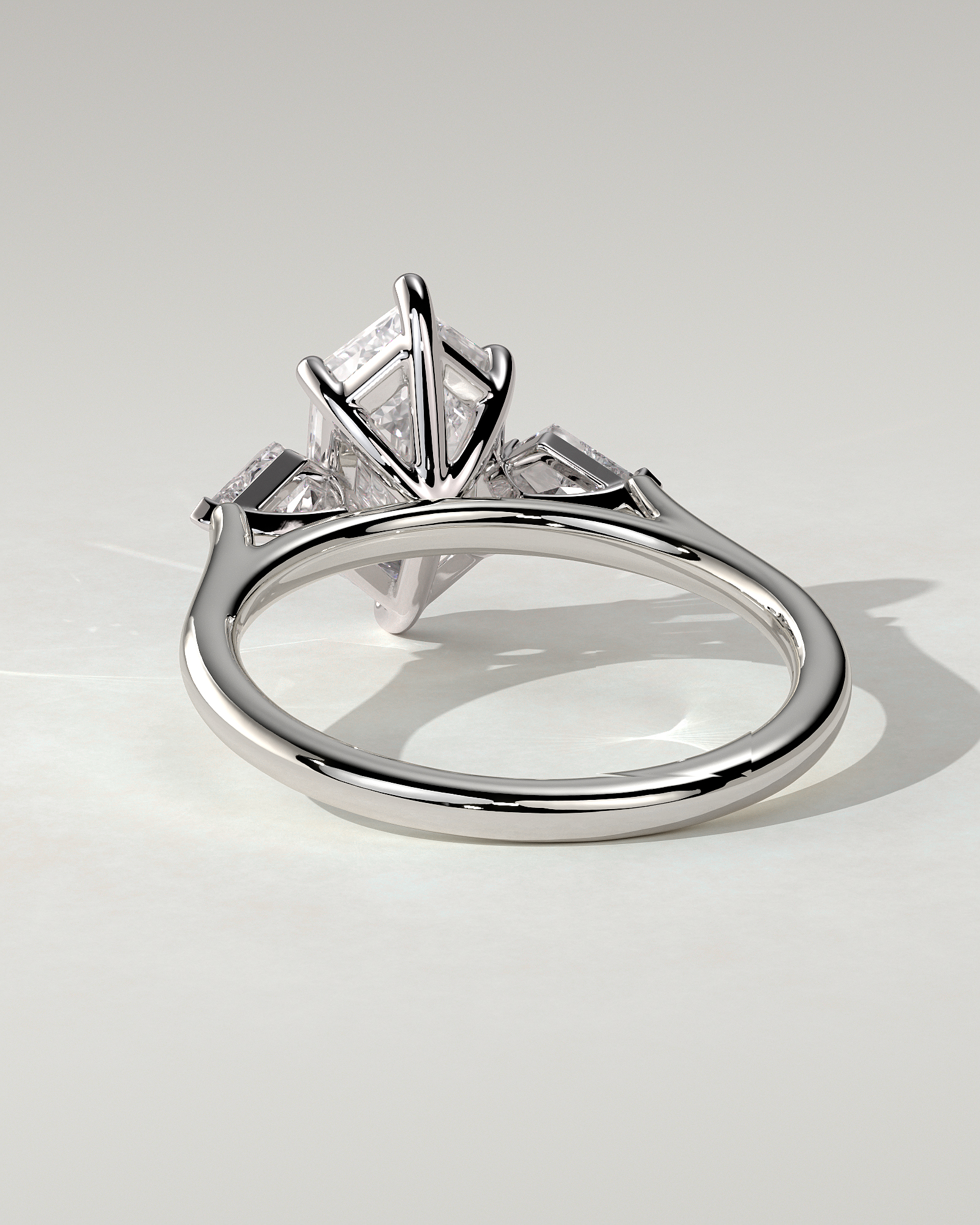 Wanda Trilogy Round Ring