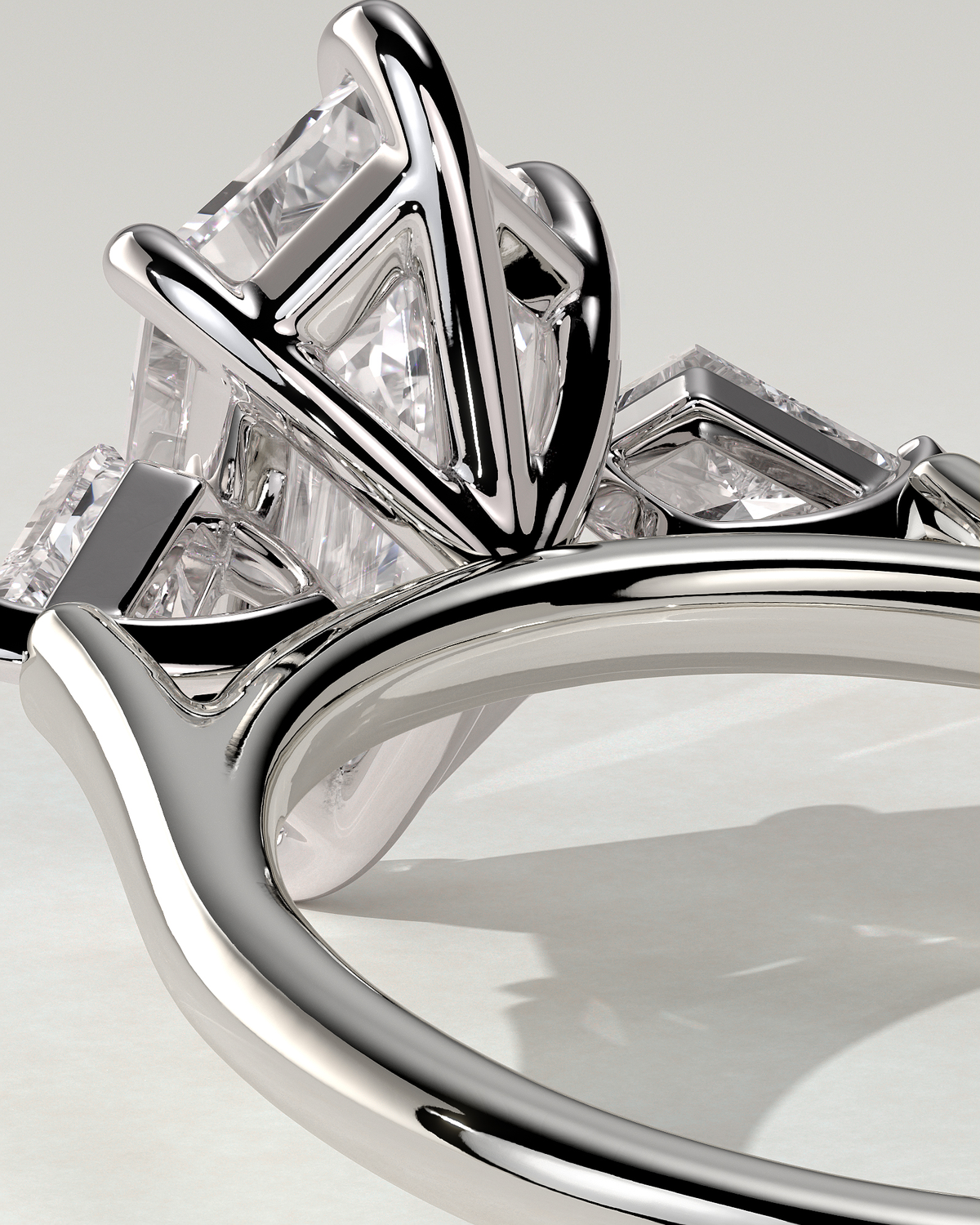 Wanda Trilogy Round Ring