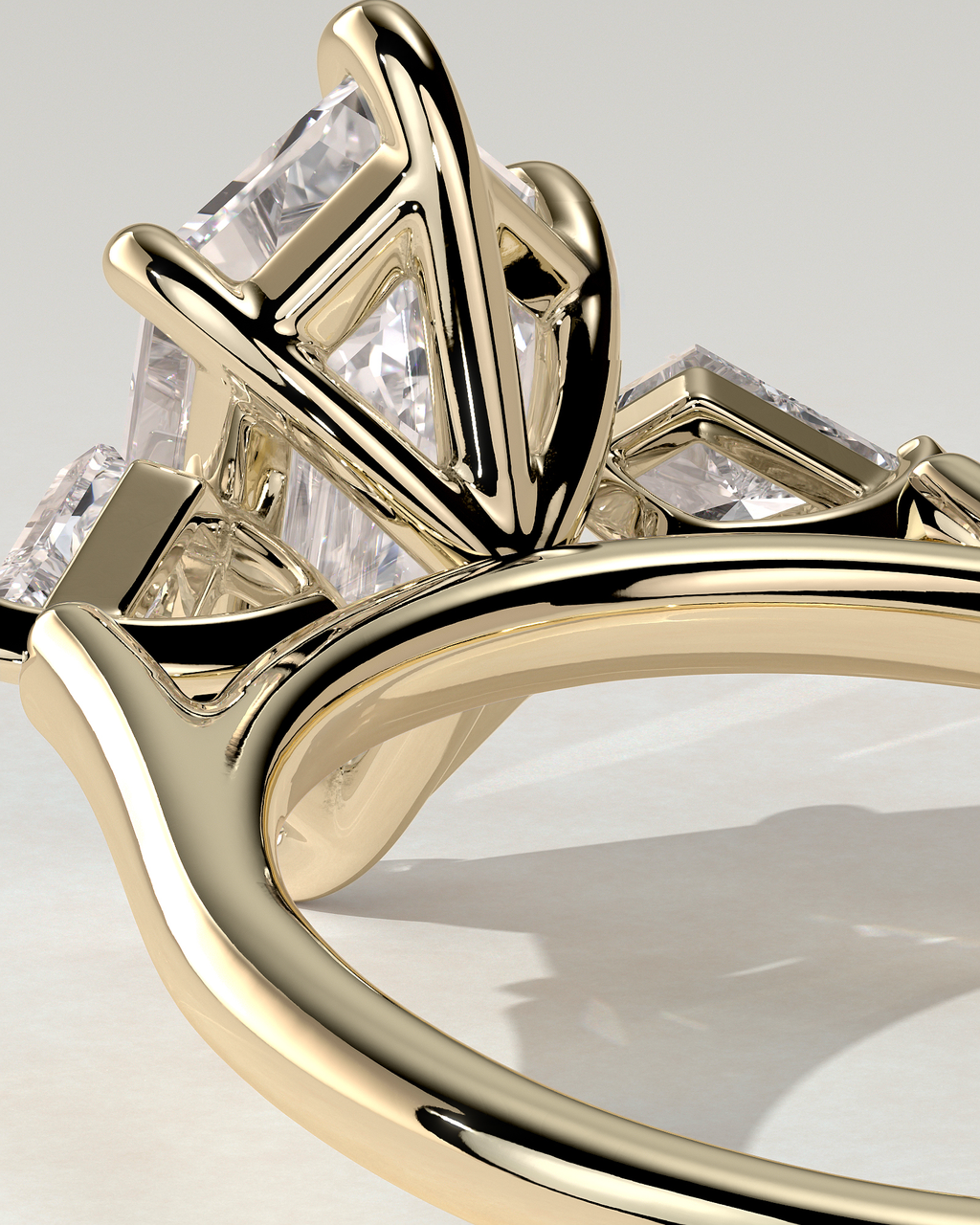 Wanda Trilogy Round Ring