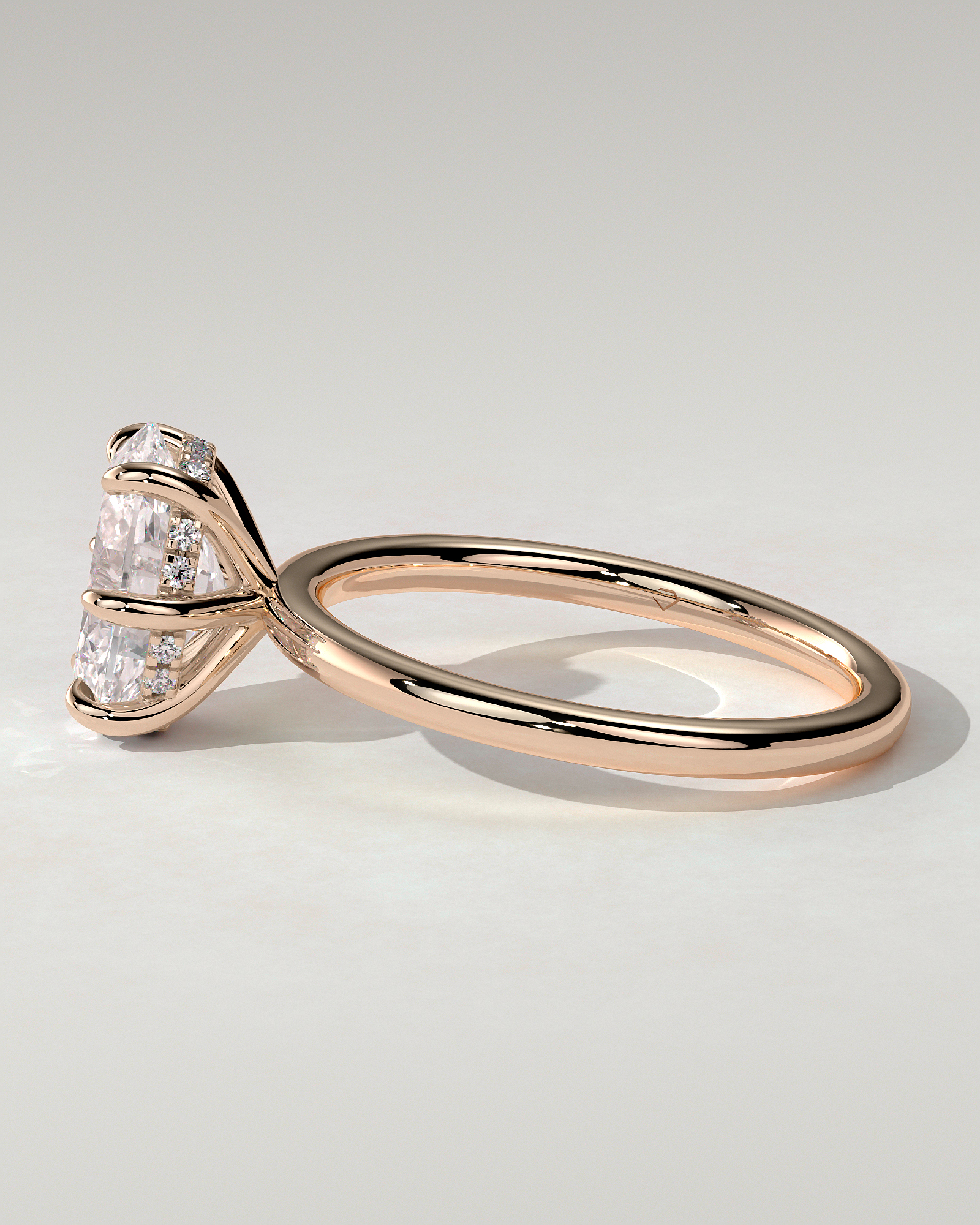 Wilma Solitaire Oval Ring