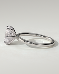Wilma Solitaire Oval Ring