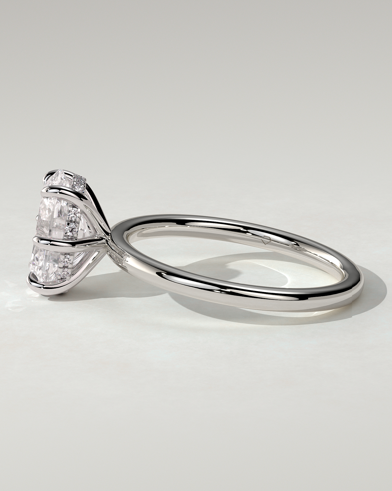 Wilma Solitaire Oval Ring