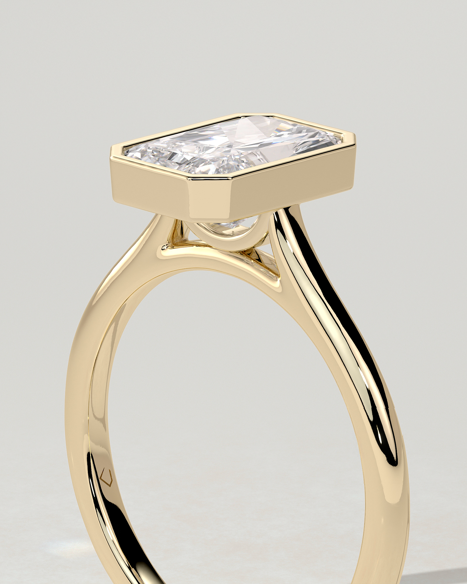 Zoe Bezel Round Ring