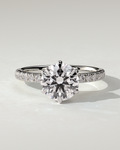 amanda-solitaire-round