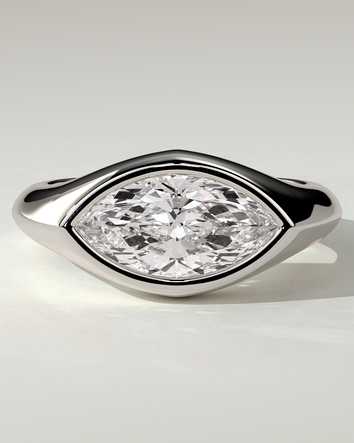 angie-solitaire-bezel